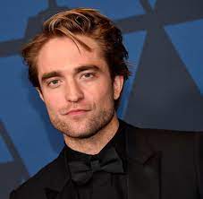 S herectvím začal ve svých teenagerských letech v barnes theater company v londýn ě. The Batman Corona Infektion Von Robert Pattinson Dreh Unterbrochen Welt