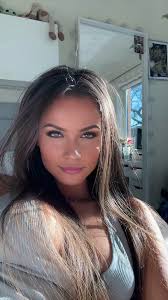 Здравей приятелко красива и секси нежна и мила обичам те ❤️ любов прекрасна  ❤️ бонбонче сладко коте красиво ❤️❤️💐 Прекрасна си 🌹❤️🌹