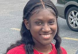 Sheila Teixeira's Instagram, Twitter & Facebook