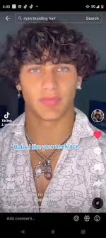 Ryan Necklace Reaction