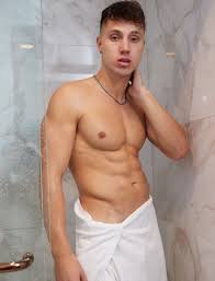 Tayo Ricci, the Hot Aussie with 14 Million Followers Blowing Up Social  Media — Twink Blog