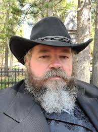 Hey Jeep family, quick question at what percentage do you change your oil,  and what's the lowest you'll let it get? Thanks in advance!!