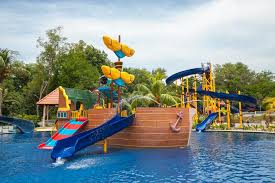 Tempat yang cantik, bilik yang selesa, makan yang paling memuaskan, udara yang segar dan juga servis yang bagus oleh kakitangan. Dunia Anakku Hotel Best Bila Cuti Dengan Anak Anak Di Melaka