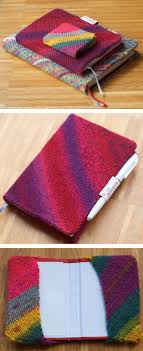 At annie's, you'll discover books enabling you to make a variety of great items! Free Knitting Pattern For One For The Books Cover Knitting Patterns Free Hats Knitting Projects Sweaters Crochet Bookmarks