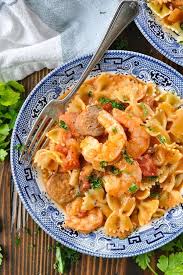 Shrimp And Sausage Pasta Recipe In 2020 Shrimp And Sausage Pasta Italian Sausage Recipes Shrimp Recipes Easy