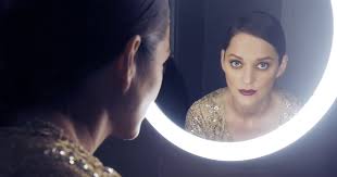 Les premières images du film. Marion Cotillard On Dancing In Chanel No 5 Film Watch