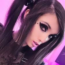 Mckenzie Barnett's Instagram, Twitter & Facebook