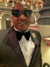 Deshawn Britton's Instagram, Twitter & Facebook