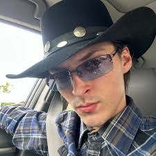 Damn Scrims car is 🔥 📷: @leunissen (Edit: apparantly is Kyle's car*)