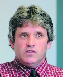 Trahan to resign by end of year