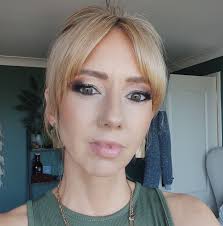 I am writing this anonymously, as I don't want to offend the person  currently treating me. Please could I have recommendations for a really  clever osteopath, my bad back is getting me