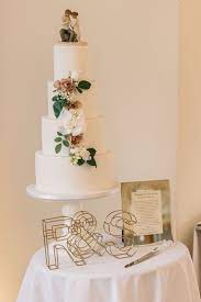 Wedding Cake By Cake Daydreams Luxury Wedding Cake Wedding Cake Ideas Wedding Venue Cotswol Cotswolds Wedding Venue Luxury Wedding Cake Cotswolds Wedding