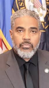 New Jersey Senator @corybooker about to break history with a 24-hour floor  speech fighting back against Trump and DOGE. I got to listen at the 15-hour  mark and will be standing with him and the people ...