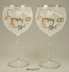Gravure sur verre à 1.48 € verre gravé,flûte à champagne gravée personnalisée anniversaire, mariage, baptême, communion, départ retraite, noêl.spécialiste verre, flûte à champagne, contenant à dragées,verre à vin, bière,whisky, vase,carafes,cadeau à personnaliser. Verres Mariage Verres Anniversaire Mariage Verres Cristal Mariage