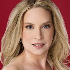 We have another Mother/ Daughter Duo entering our amazing New York  Pageants! Let's give a warm welcome and congratulations to our Mrs. Queen  City, Kimberly Piazza-Petri and her daughter Miss Queen City