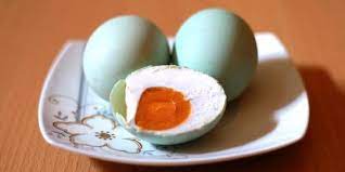 Cus mumpung lagi sering hujan kan enak banget ni comfy food ️ 3 Cara Membuat Telur Asin Yang Enak Dan Praktis Merdeka Com