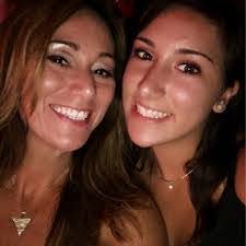 Lisa Chiodini's Instagram, Twitter & Facebook