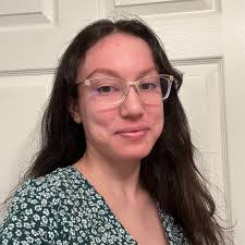 Erin Brady's Instagram, Twitter & Facebook