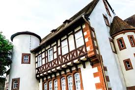 Warum guckst du nicht einmal um dich? 1 541 Grimm Fotos Kostenlose Und Royalty Free Stock Fotos Von Dreamstime