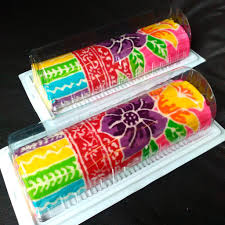 Ada bolu gulung bercorak batik khas indonesia, bolu gulung dengan motif badai hingga bolu gulung cantik. Nana S Homemade Solo On Twitter Batik Roll Cake Alias Bolu Gulung Batik Motif Gendongan Kuliner Skh Kulinersolo Aslikotasolo Kuliner Kra Https T Co 5hvxfdhoqq