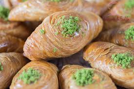Ch Ibiyate Patisserie Orientale Feuilletee Recette Ici Https Www Youtube Com Watch V Xllvslwyuwi Ramadan Recipes Turkish Recipes Recipes
