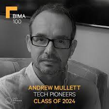 Andrew Mullett's Instagram, Twitter & Facebook