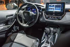 2020 sienna awd preliminary 18 city/24 hwy/20 combined mpg estimates and sienna fwd preliminary 19 city/27 hwy/22 combined mpg estimates determined by toyota. ØªÙÙÙØªØ§ ÙÙØ±ÙÙØ§ 2020 ÙÙ Ø§ÙØ¯Ø§Ø®Ù