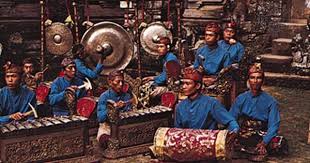 Gamelan Indonesian Orchestra Southeast Asian Arts Indonesian Folk Musician