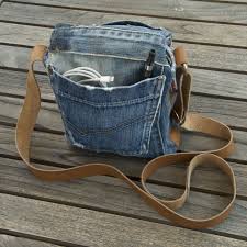 Besace Homme Jean Recycle Sacs Bandouliere Par La Sylve Besace Homme Sac Sac En Jean