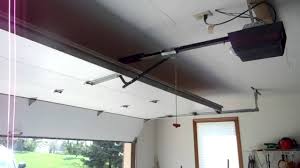 This is a similar model: Old Sears Craftsman Garage Door Opener Youtube