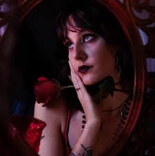 Come pick the best blueberry crop we have had in 5 years!! 🫐🫐🫐🫐 Size is  large, lots of berries in clusters. Come early, beat the heat, we open at  8am this week.