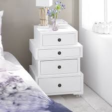 Du sucht ein modernes boxspringbett für dein schlafzimmer? Cutest Night Stand Ever Unique Bedside Tables Home Decor Inspiration Home Decor