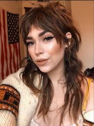 Suzanne Mccoy's Instagram, Twitter & Facebook