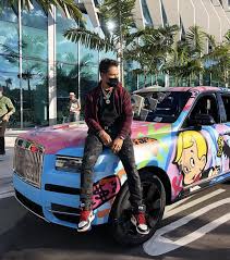 Alec monopoly is the alias of an unidentified graffiti artist who is originally from new york city and mr monopoly guy, holding keys with the ferrari shield! Braman X Alec Monopoly Art Basel The Mjs Groupe