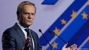 Tusk is a 2014 american black comedy horror film written and directed by kevin smith, based on a story from his smodcast podcast. Donald Tusk Jetzt Polnischer Oppositionsfuhrer Aktuell Europa Dw 03 07 2021