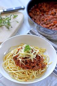 Super Simple Spaghetti Bolognese Recipe Easy Spaghetti Easy Spaghetti Bolognese Classic Food