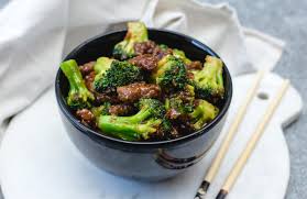 Place trivet in the inner pot of the instant pot and put seared steak on trivet. Instant Pot Beef And Broccoli Quick And Easy Corrie Cooks