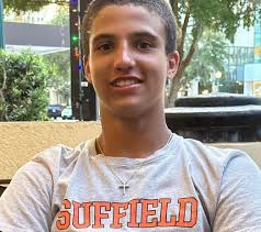 Week in review: we Celebrated Love life and we mourned . You can't have too  many friend someone once told me . I believe that 🕊️🤍 😓my friends teach  me and remind