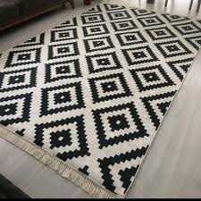 52.519 farklı kilim için fiyatlar listeleniyor. Modern Yazlik Kaymaz Hali Modelleri