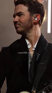 PSA: Kevin Jonas just released his first ever solo song. 🎸 Listen to his  new single “Changing” wherever you stream music.