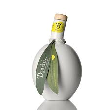 Package Design For Olive Oil Sumally Design Oil Olive Package Sumally Olive Oil Bottle Design Olive Oil Packaging Creative Packaging Design