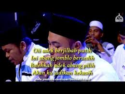 24 dj adek berjilbab ungu lagu tik tok terbaru remix original 2. Lirik Lagu Adek Berjilbab Ungu Versi Syubbanul Muslimin