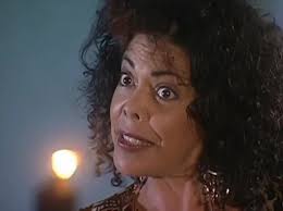 El Cuerpo Del Deseo Isabel Se Entera De Salvador Y Valeria