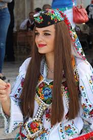 Besonders groß ist das risiko derzeit in den balkanländern. Albanian Girl Has Kosovo Traditional Outfits Folk Clothing Traditional Dresses