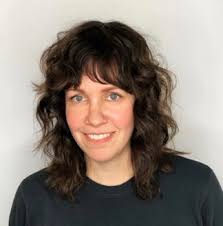 Elizabeth Lusk's Instagram, Twitter & Facebook