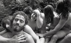 Nackt und frei: Fotos der Hippie-Gegenkultur der 1970er