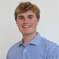 Isabella Snell's Instagram, Twitter & Facebook