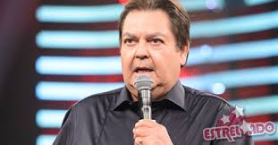 Explore 9gag for the most popular memes, breaking stories, awesome gifs, and viral videos on the internet! Internado Fausto Silva Nao Ira Gravar O Domingao Do Faustao Pela Primeira Vez Em 30 Anos Estrelando