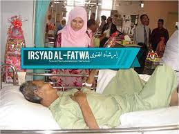 Kebiasaannya, sakit yang selalu dihidapi ialah demam, batuk, selsema dan sakit perut / gastrik. Pejabat Mufti Wilayah Persekutuan Irsyad Fatwa Ke 41 Hukum Wanita Menziarahi Lelaki Yang Sakit