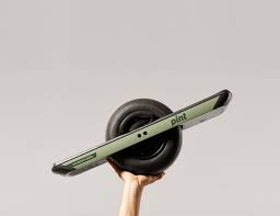 Designed and made in california to turn even a normal errand into an epic trip. Onewheel Maker Future Motion Introduces Pint The Insanely Fun Board Under 1 000 That Everyone Will Be Riding This Summer Business Wire